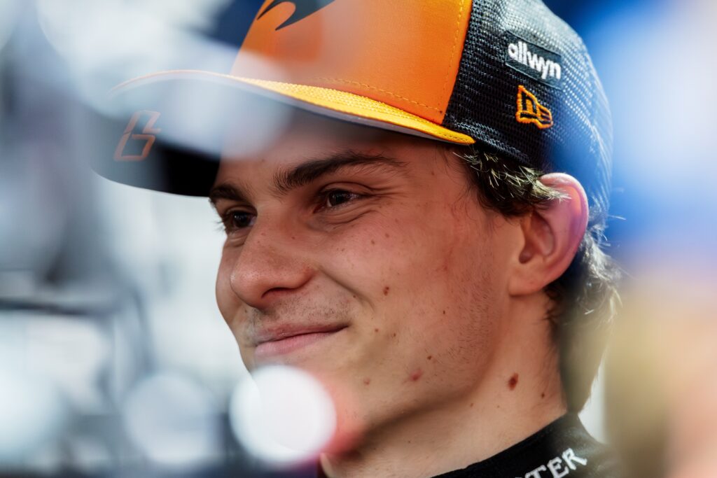 Piastri Extends Championship Lead as Norris and Hamilton Face Setbacks at Dutch GP