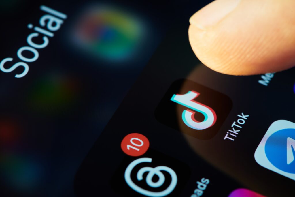 US and China finalize TikTok sale ahead of Trump–Xi summit