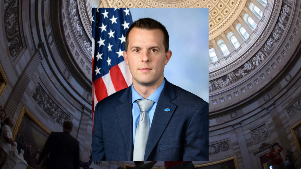 House Advances Federal Workers Union Bill House Advances Federal Workers Union Bill