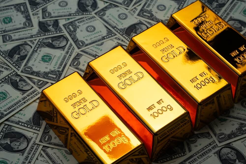 Gold smashes $5,000 as investors rush to safety amid global turmoil